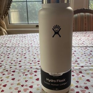White Hydro Flask